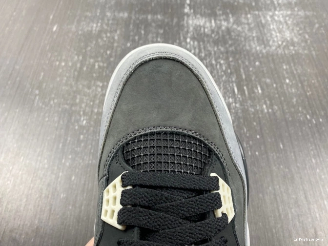 4 626969-030 Fear Jordan (2013) Pack Retro 0918